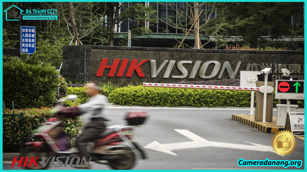 dau-ghi-hinh-4-kenh-hikvision-ids-7204hqhi-m1-e-c-1