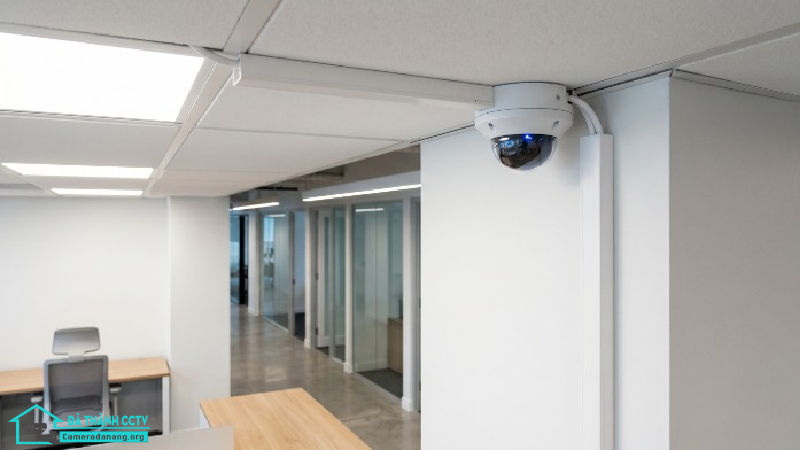 Camera pin sạc và camera điện trực tiếp nên chọn loại nào-2